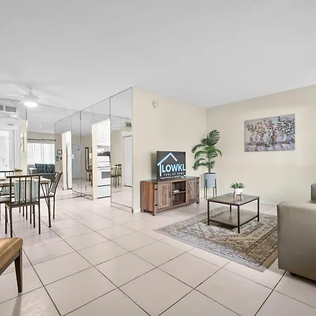 Coco Palms Apartments By Lowkl Lighthouse Point Room photo